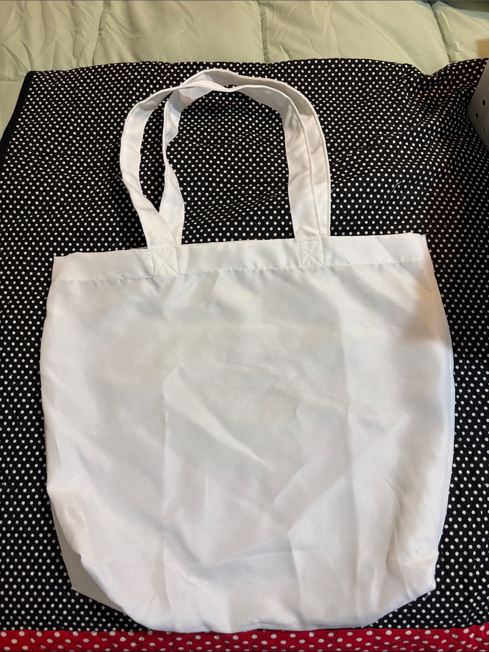 Set of Six Classic White polyester Tote Bags- Versatile Everyday Carry